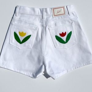 Lisa Says Gah Evan Short White/Tulip